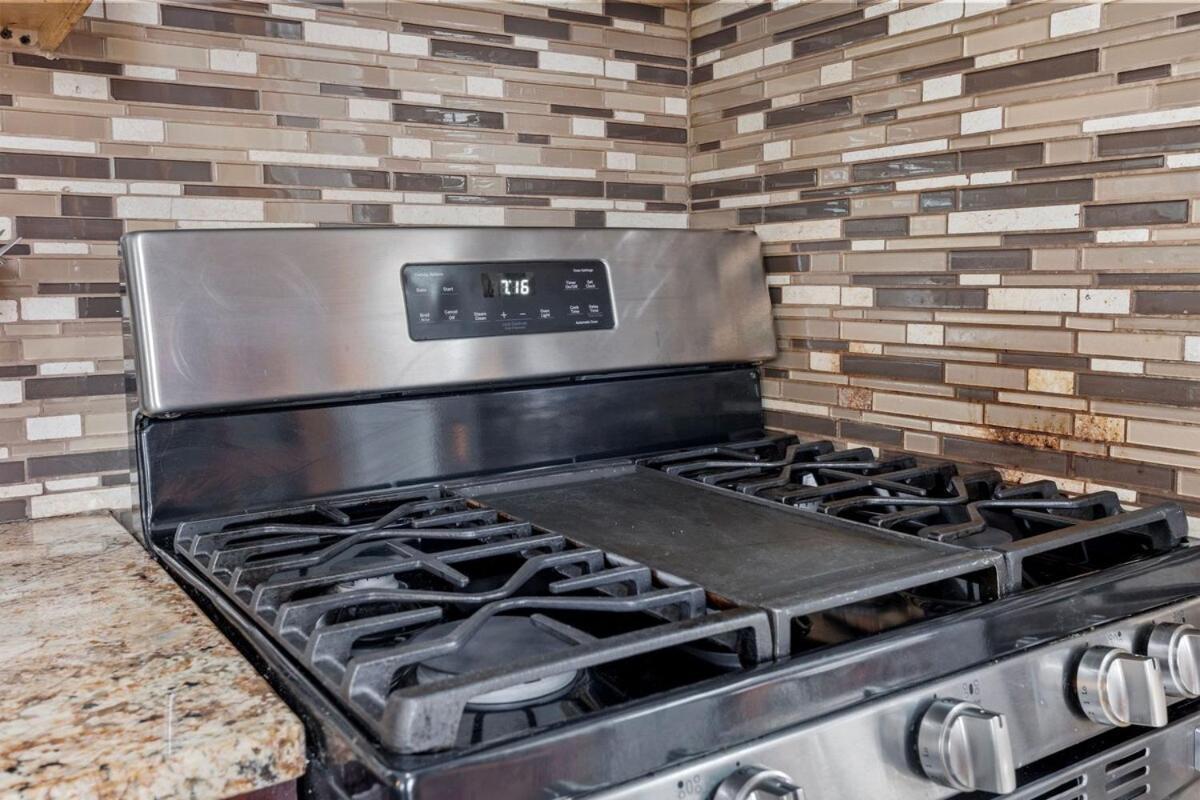 Luxury 8 Bedroom House, Steps To Tropicana, Beach And Boardwalk! Atlantic City Exterior foto
